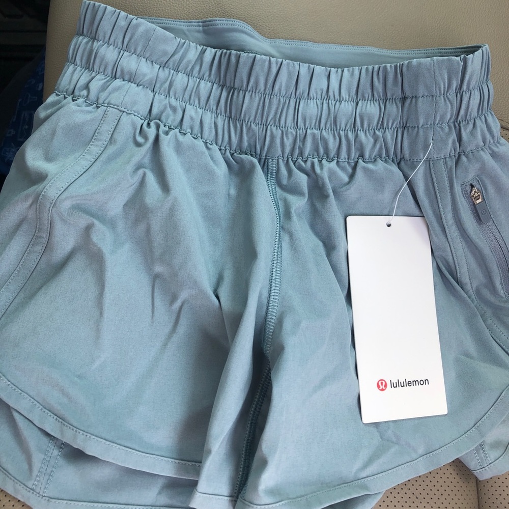Lulu lemon Tracker Shorts 4”